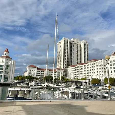 Straits Quay Marina Suites Penang By Aurorahomes Bagan Jermal Bagian luar foto