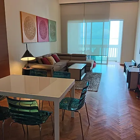 Straits Quay Marina Suites Penang By Aurorahomes Bagan Jermal Bagian luar foto