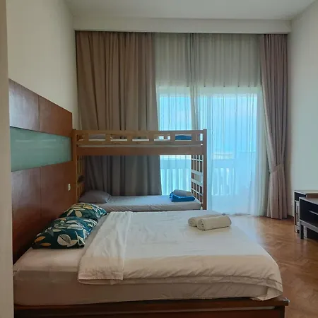 Straits Quay Marina Suites Penang By Aurorahomes Bagan Jermal Bagian luar foto