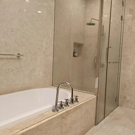 Straits Quay Marina Suites Penang By Aurorahomes Bagan Jermal Bagian luar foto
