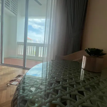 Straits Quay Marina Suites Penang By Aurorahomes Bagan Jermal Bagian luar foto