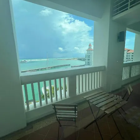 Straits Quay Marina Suites Penang By Aurorahomes Bagan Jermal Bagian luar foto