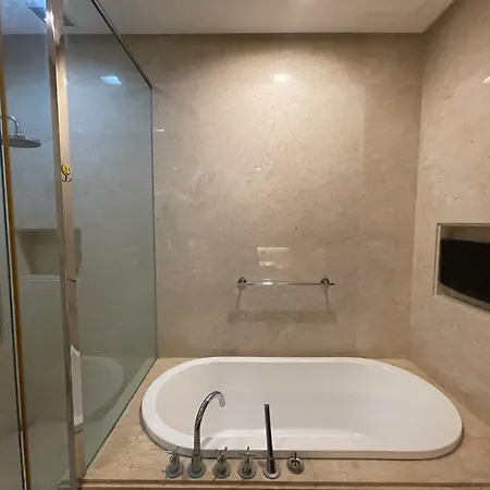 Straits Quay Marina Suites Penang By Aurorahomes Bagan Jermal Bagian luar foto