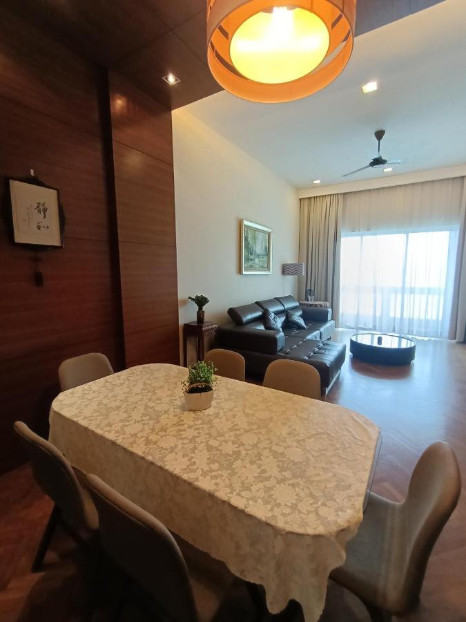 Straits Quay Marina Penang By Aurorahomes Apartment