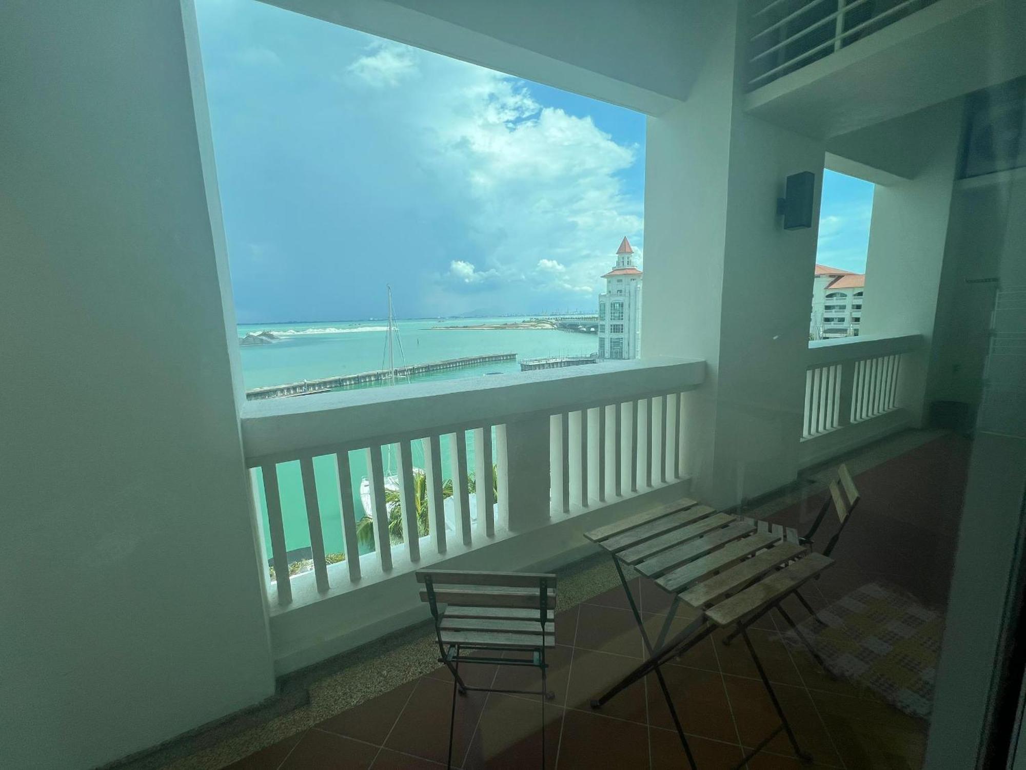 Apartment Straits Quay Marina Penang By Aurorahomes *